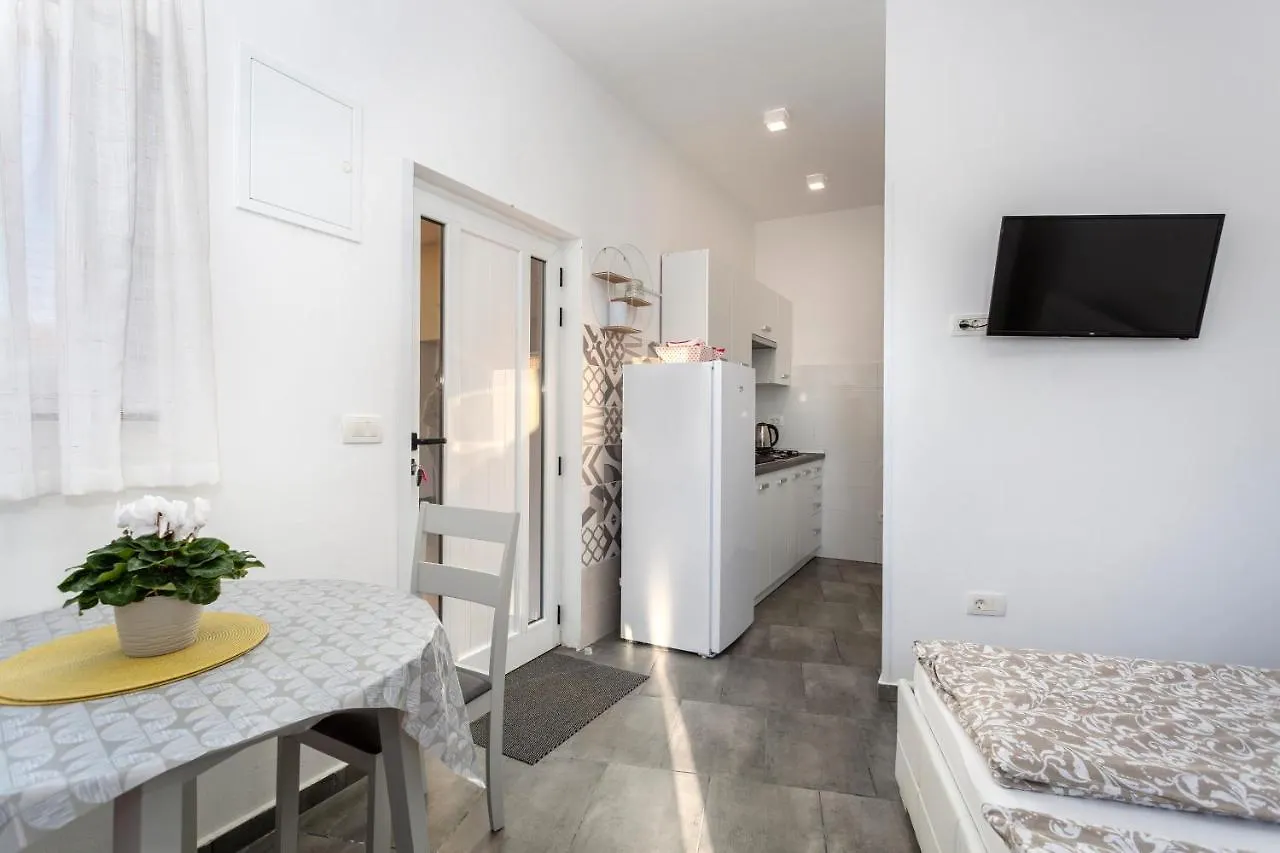 Apartments Dalida Grobnik