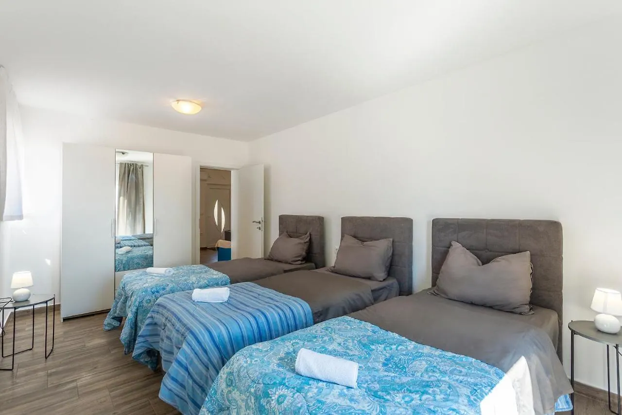 Apartments Dalida Grobnik